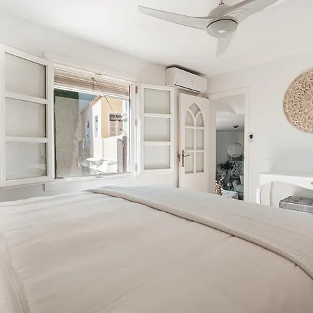 Stunning Townhouse Retreat In La Heredia Rdr486 Ferienhaus
